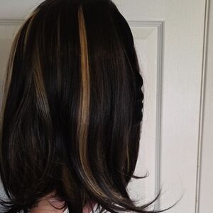 Dark Brown Women's Hair with Blonde Highlights - NEW